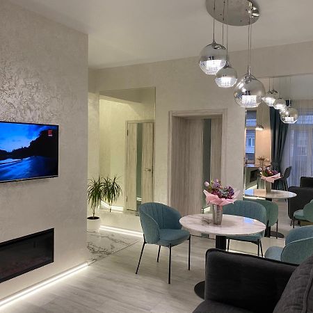 Panorama Luxury Apartment In The House With A Spire, A Historical Building In The City Centre Jarkov Exterior foto