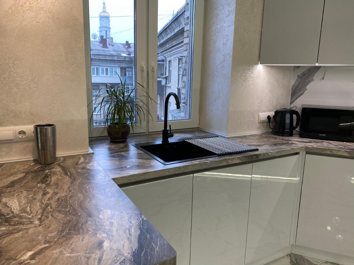 Panorama Luxury Apartment In The House With A Spire, A Historical Building In The City Centre Jarkov Exterior foto