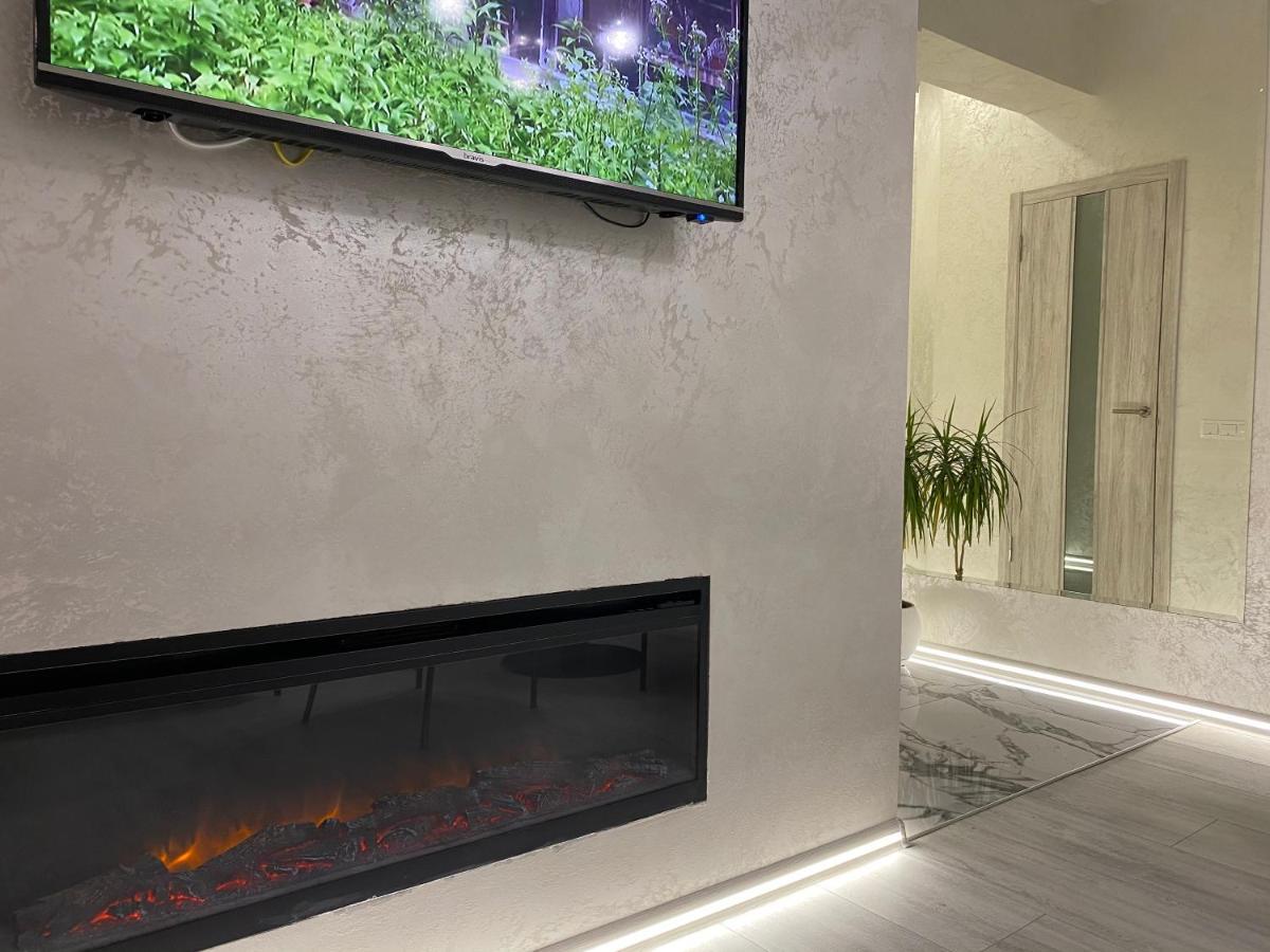Panorama Luxury Apartment In The House With A Spire, A Historical Building In The City Centre Jarkov Exterior foto