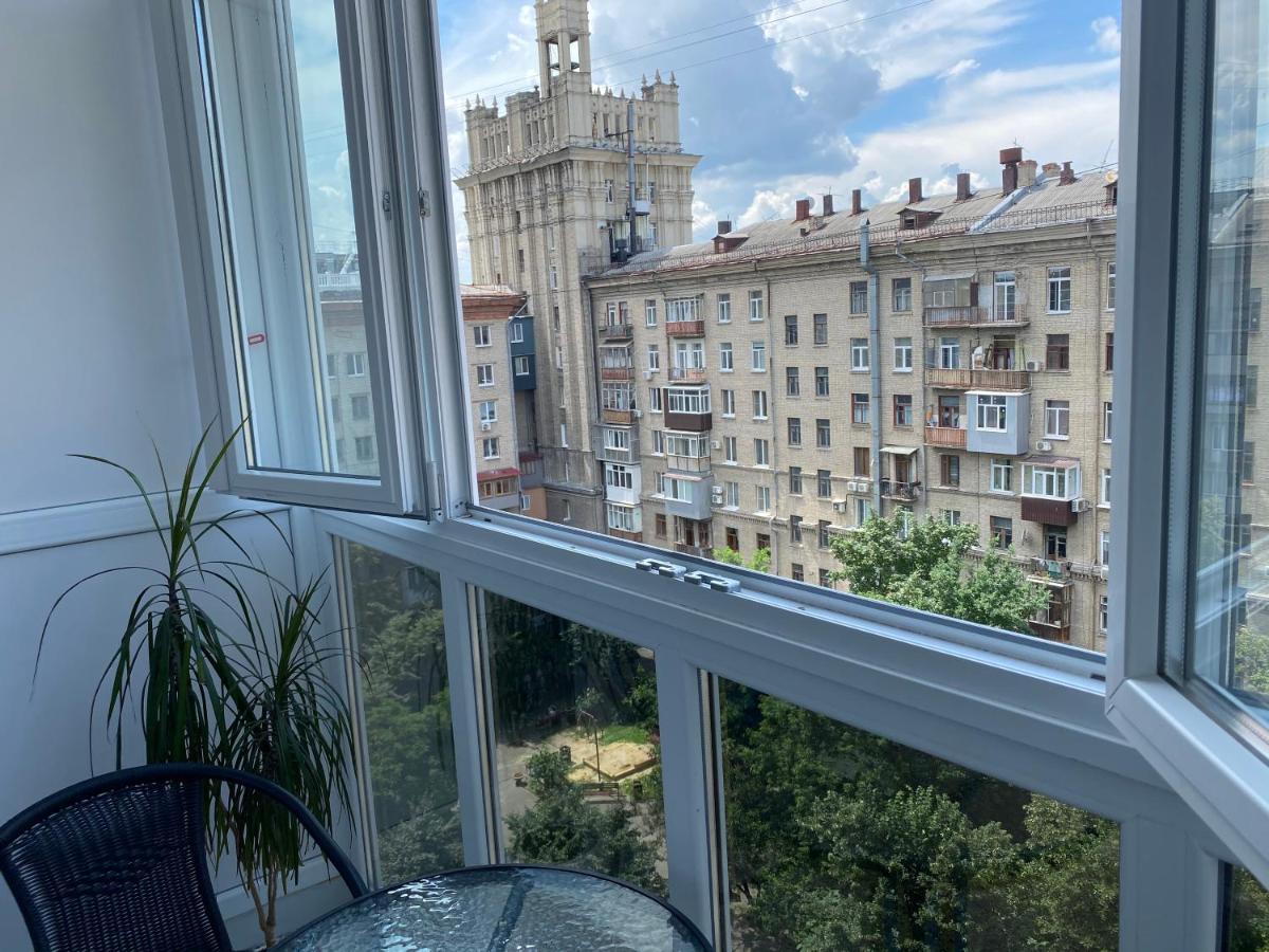 Panorama Luxury Apartment In The House With A Spire, A Historical Building In The City Centre Jarkov Exterior foto